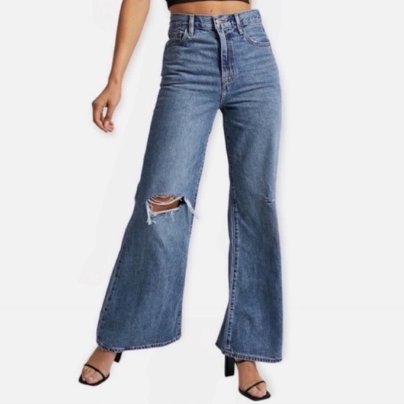 Levi’s High Loose Flare Jeans - Picture 2 of 6